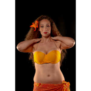 What a blast to get to shoot with a gorgeous Tahitian Dancer.  Ne-Ne was looking for shots to use to promote herself, and I got an opportunity to shoot something truly beautiful and interesting.